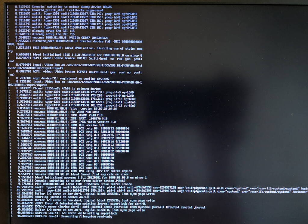 Crashed system; Qubes OS doesn't log-in; these are the screen logs